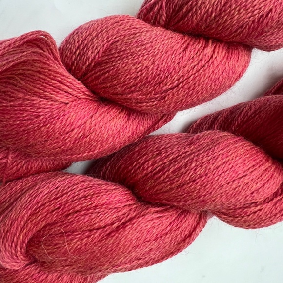 2 Hanks Skeins Knit Picks 100% Merino Wool Heathered Lace Weight Pink - Picture 2 of 5